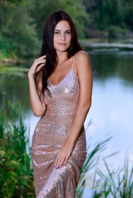 Robe De Vison Martina Dans La Nature (120 Photos)