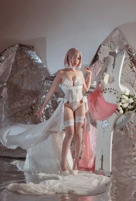 Robe de mariée Erzuo Nisa Cosplay Mashu