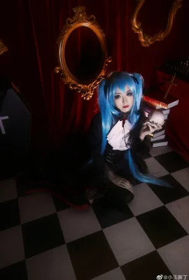 Hatsune Miku Vampire@小玉萱丁(8 photos)