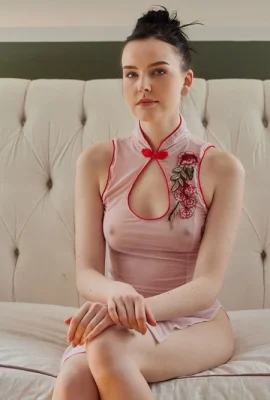 [Amour sensuel]03 novembre 2024 – Amelia Riven – Dans la chaleur du jour[63P]