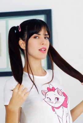 Poupée vivante Leni Doll (89 Photos)