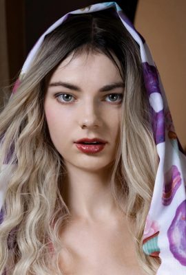 Francesca Rose Douce (116 Photos)