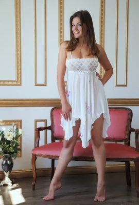 Lora N – Présentation de Lora (115 photos)
