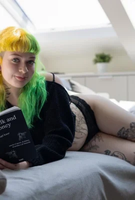 [Suicide Girls]07 novembre 2024 – Missacidula – Lumière des couleurs[52P]