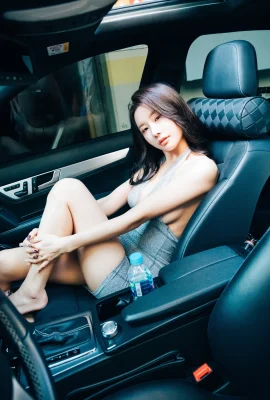 (YeonYu) Les jambes blondes et tendres sont tellement accrocheuses et les internautes corona (48 Photos)