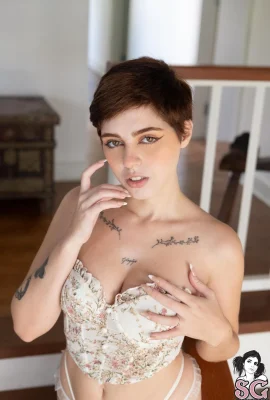[Suicide Girls]25 décembre 2024 – Aliese – Romance[45P]