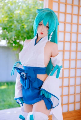 Cosplay beauté Hinako Mizugami Saya costume japonais sexy sur le thème révélant des sous-vêtements blancs et des bas blancs montrant une tentation corporelle chaude photo 85P