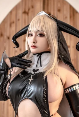 Blogueur d’anime Luo Li Lolisama Demon Thé à thème mobile Sexy Sexy Black Leather Clothing avec du cuir noir Socking Hangs Moul Hip -hip-Dhip Legs séduisant Photo 70p