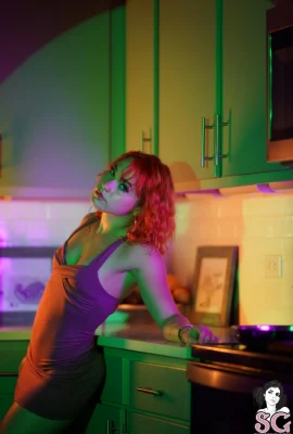 [Suicide Girls] 10 février 2025 – MAEEE – Attention, elle est chaude [52p]