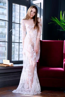 Eva Amari – robe sensuelle (117 photos)