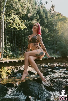 [Suicide Girls] 18 mars 2025 – Chloehartbreaker – Naiad [42p]