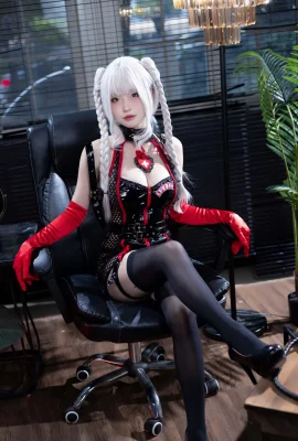 Beau Yuno Shimizu – infirmière aux cheveux blancs (57 photos)