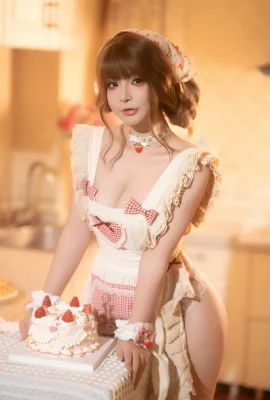 Internet Beauty Yuuhui Yuhui Hiver Sweetheart Thème Sexy Sexy Maid Tesfit montrant le corps dodumoraire enveloppe à chaud Tempation Photo 134P