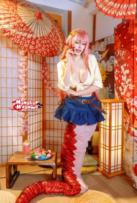 Japonais Sexy Girl Byoru-Miia Monster Musume Thème Sexy Snake Women’s Tenfit révèle des sous-vêtements blancs pour montrer leur Temptation Hot Body Tempation Photo 66p