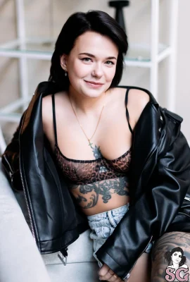 [Suicide Girls] 15 avril 2025 – Lilithqueen – Rock Chick [60p]