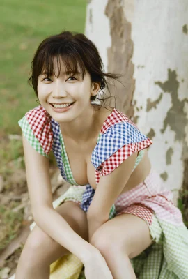 (Yuka Okura) Apparence éthérée et belle et figure tentant de percer l’écran (33 photos)