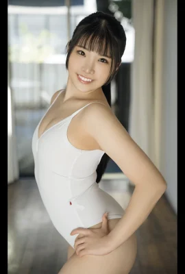 Hinata Hina (Photobook) vive! Les cheveux nus (Friday Gold) (32 photos)