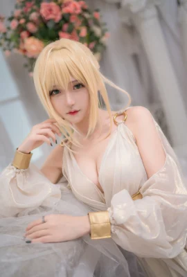 Futuaner Ikaros – Mathul Nero (9 photos)