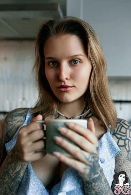 [Suicide Girls] 15 mai 2025 – Rare – Azul [50p]