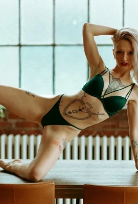 [Suicide Girls] 31 mai 2025 – Noel – Gloire du matin [45p]