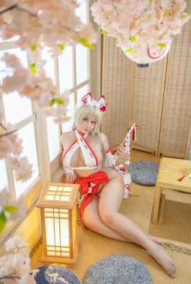 Kaneko_ka Meow – Fox Witch (43 photos)