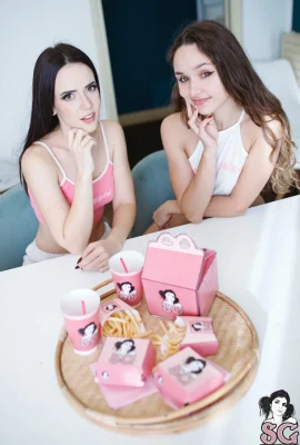 [Suicide Girls] 07 juin 2025 – Ceciamix Erisverba – Nuggets de Chick [62p]