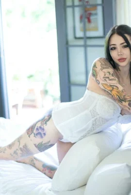 [Suicide Girls] 11 juin 2025 – Juneeberri – Sirène du matin [41p]