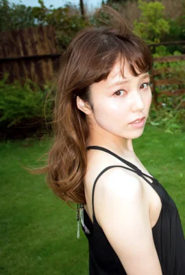 (Kikimika) Les seins pleins et beaux sont trop chauds pour résister à la tentation (25 photos)
