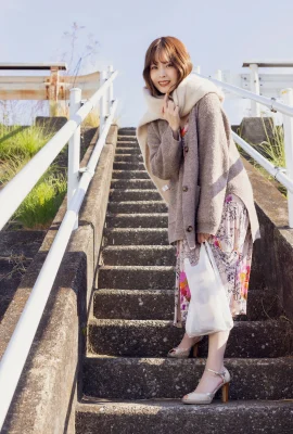 Kuno Hinano’s Hot Booster Vol. 1 (62 photos)