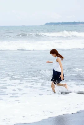 (Mama Ye Kase) montrant des seins pleins et tendres, de longues jambes contre le ciel et incapables d’arrêter de regarder (31 photos)