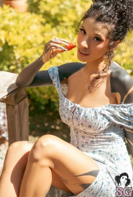 [Suicide Girls] 17 juin 2025 – Menasaurio – Fruits du paradis [59p]