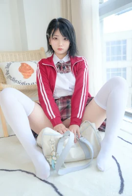 Xiao Feng « Uniforme de fille mignonne » (100 photos)